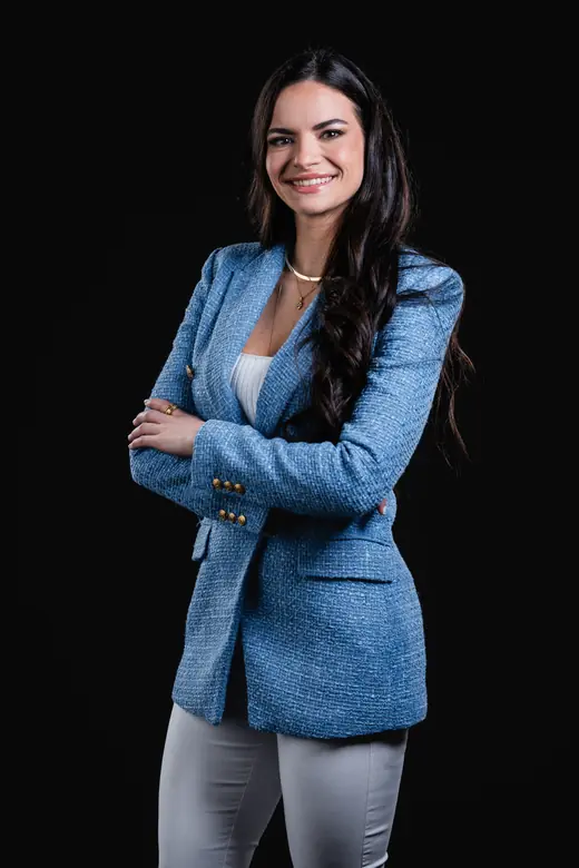 Dra. Camila Gava